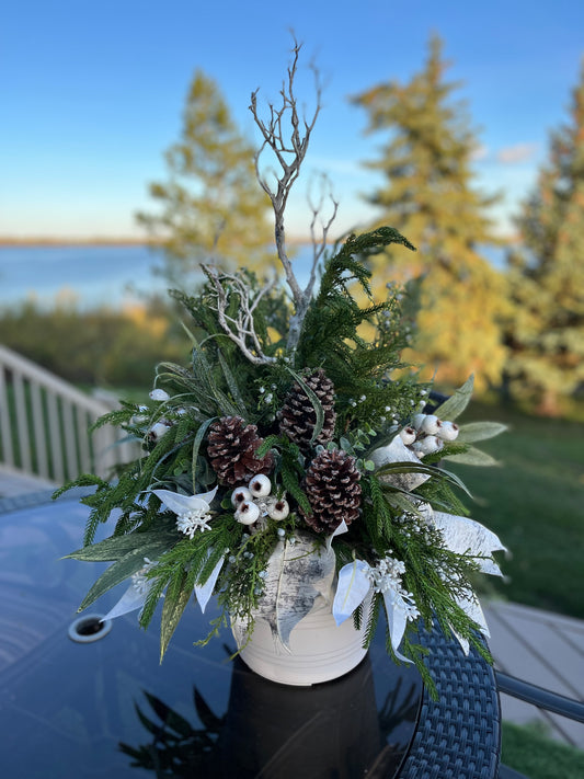 Frosty winter urn filler